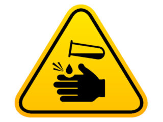 ¿Sabías qué existe una app del INSST que evalúa el riesgo por exposición dérmica laboral a sustancias/productos químicos?